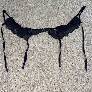 Victoria secret garter belt size small